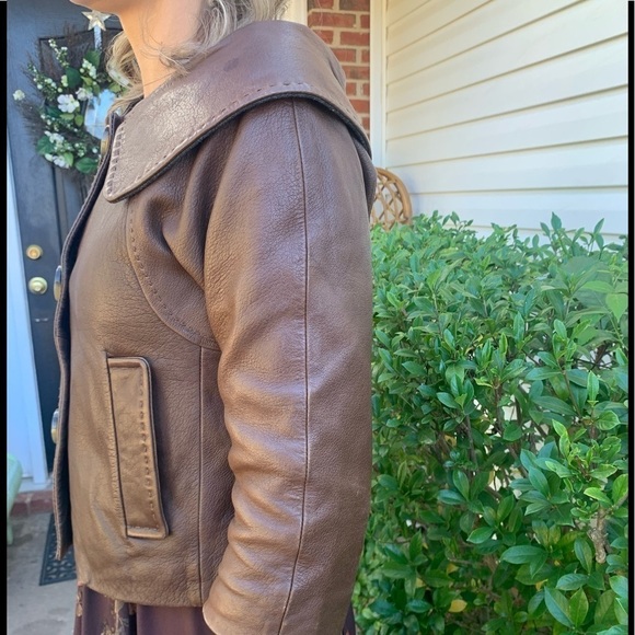 BcbgMaxazria Brown leather jacket cropped soft buttons elegant classic size XS - Picture 12 of 13